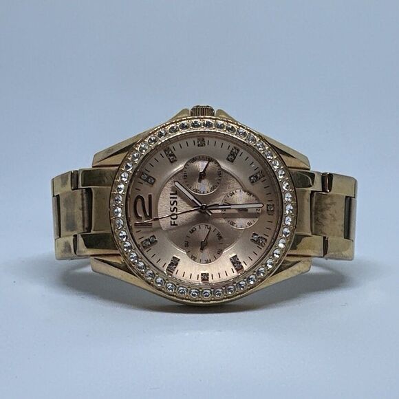 Fossil Riley ES2811 Women Fossil Riley ES2811 Women\'s Gold Stainless Steel Analog Dial Quartz Watch HME520